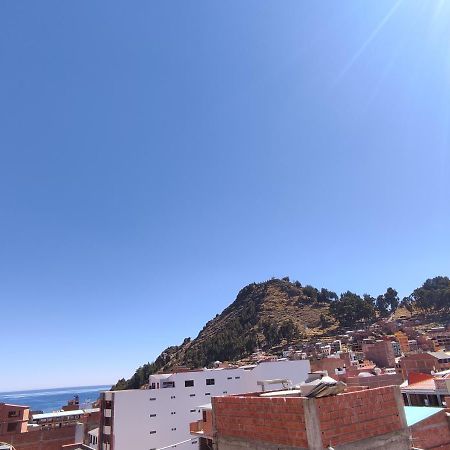 Bed and Breakfast Hostal Sol Y Luna Копакабана Экстерьер фото
