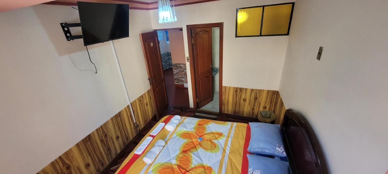 Bed and Breakfast Hostal Sol Y Luna Копакабана Экстерьер фото